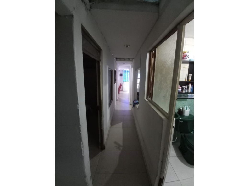 Casa de 8 alcobas en venta en Patio Bonito, Bogotá, 320 m² · foto 19 de 20