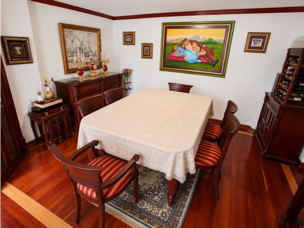 Apartamento de 3 alcobas en venta en Santa Barbara, Bogotá, 175 m² · foto 4 de 20