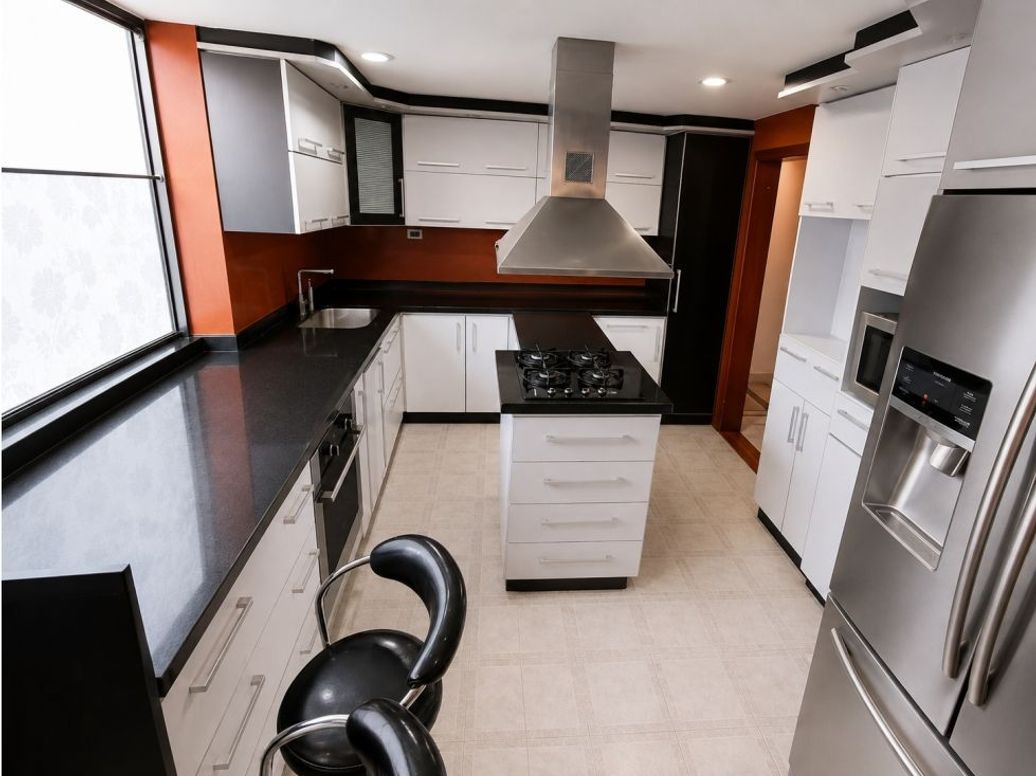 Apartamento de 3 alcobas en venta en Santa Barbara, Bogotá, 175 m² · foto 9 de 20