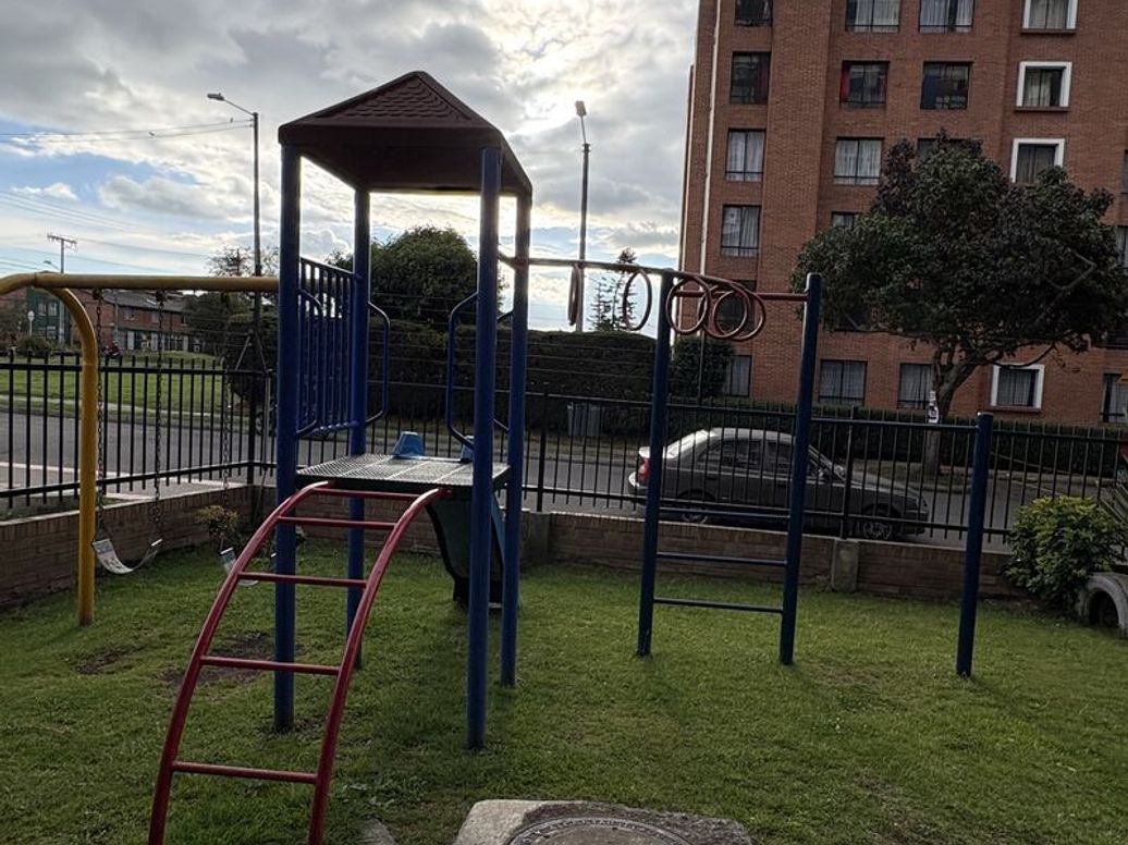 Apartamento de 2 alcobas en venta en Suba, Bogotá, 40 m² · foto 12 de 17