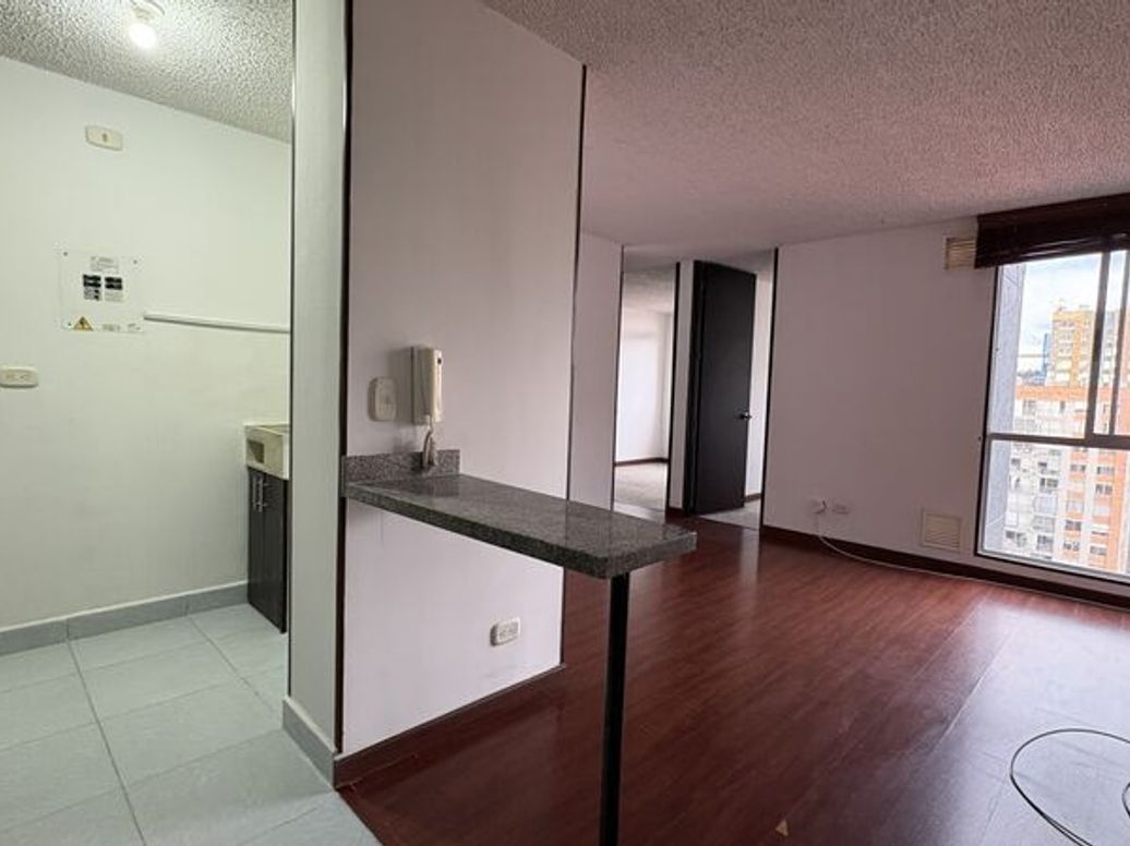 Apartamento de 2 alcobas en venta en Suba, Bogotá, 40 m² · foto 2 de 17