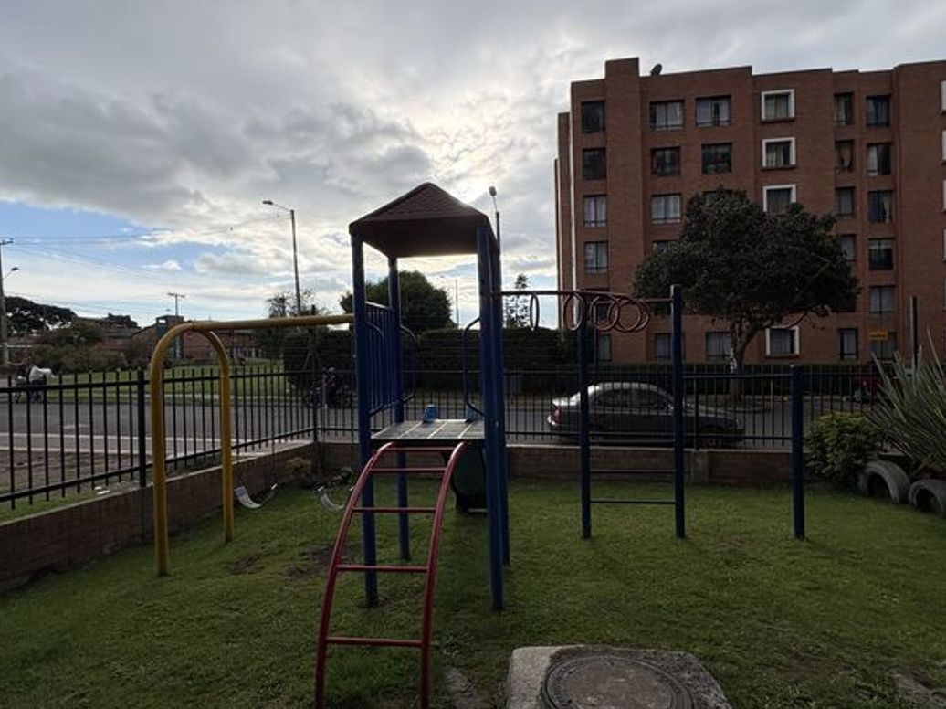 Apartamento de 2 alcobas en venta en Suba, Bogotá, 40 m² · foto 13 de 17