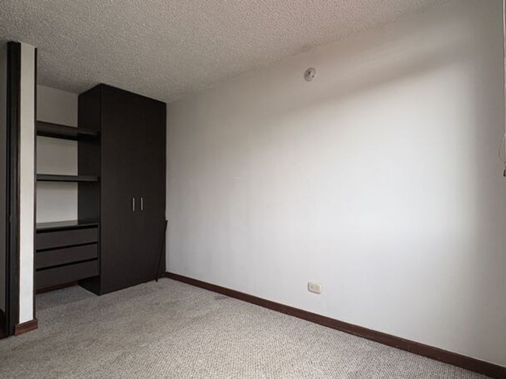 Apartamento de 2 alcobas en venta en Suba, Bogotá, 40 m² · foto 6 de 17