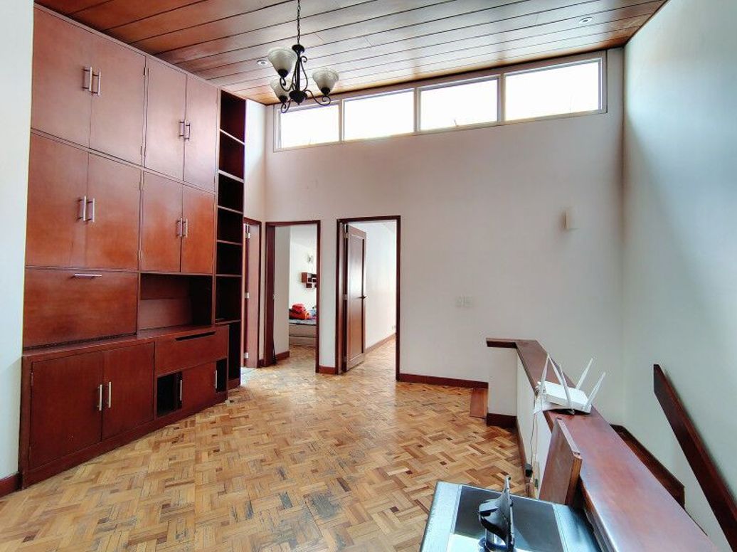 Casa de 4 alcobas en venta en Molinos Norte, Bogotá, 268 m² · foto 9 de 20