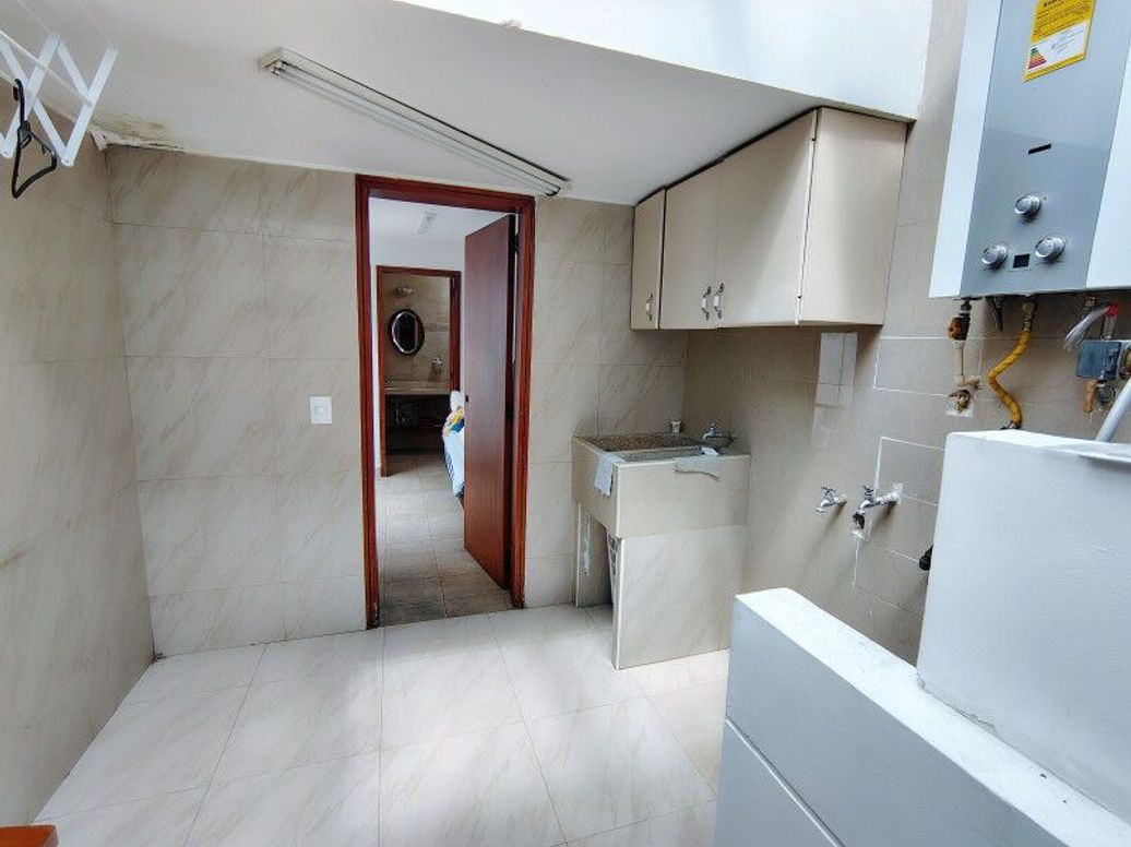 Casa de 4 alcobas en venta en Molinos Norte, Bogotá, 268 m² · foto 7 de 20