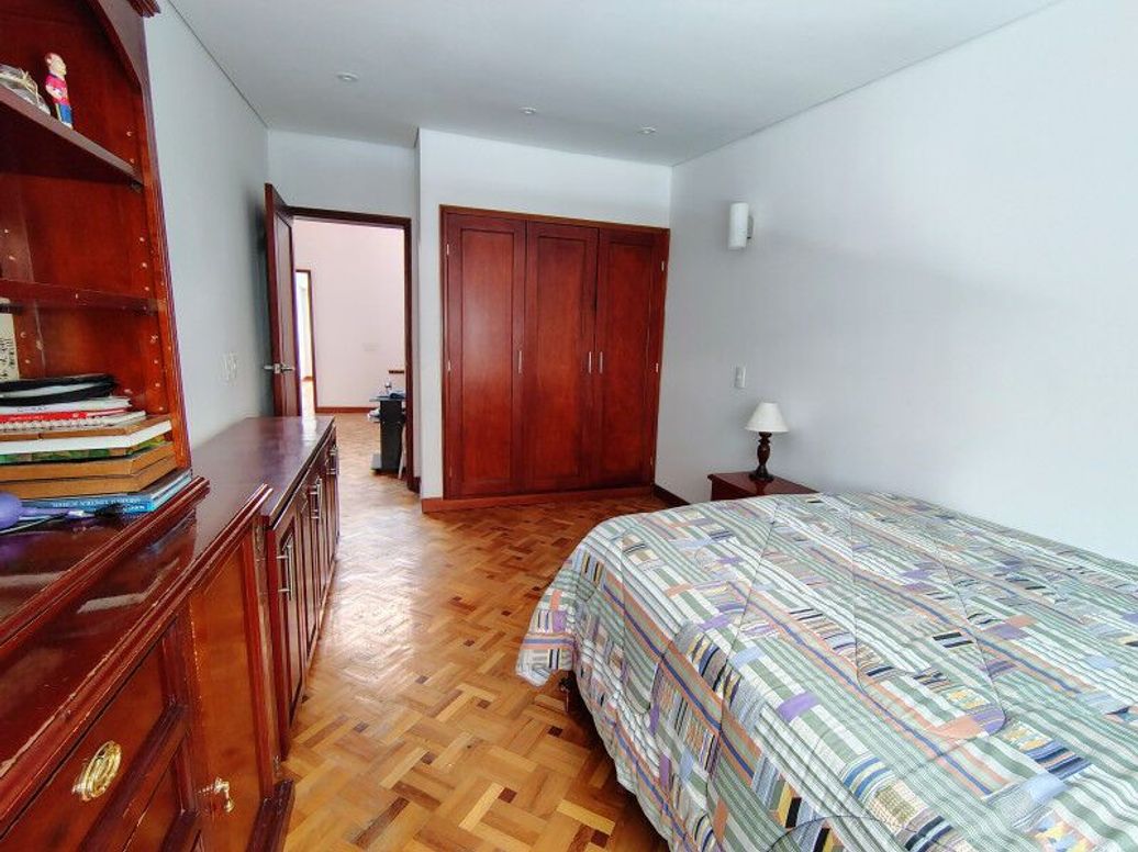 Casa de 4 alcobas en venta en Molinos Norte, Bogotá, 268 m² · foto 16 de 20