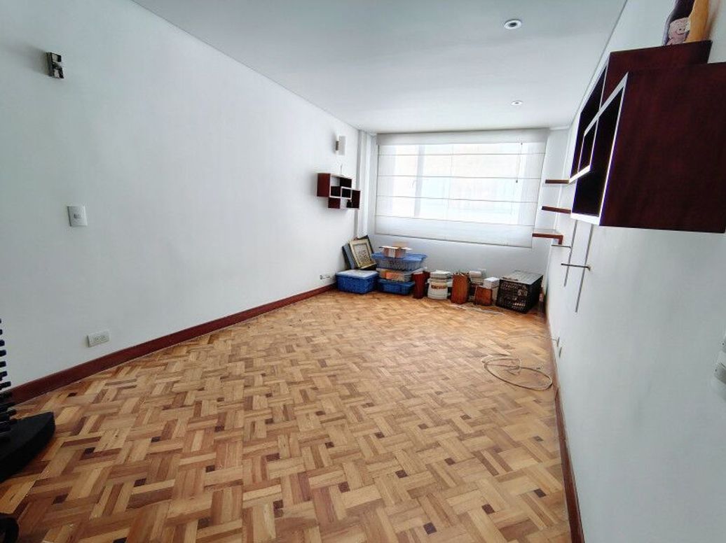 Casa de 4 alcobas en venta en Molinos Norte, Bogotá, 268 m² · foto 14 de 20