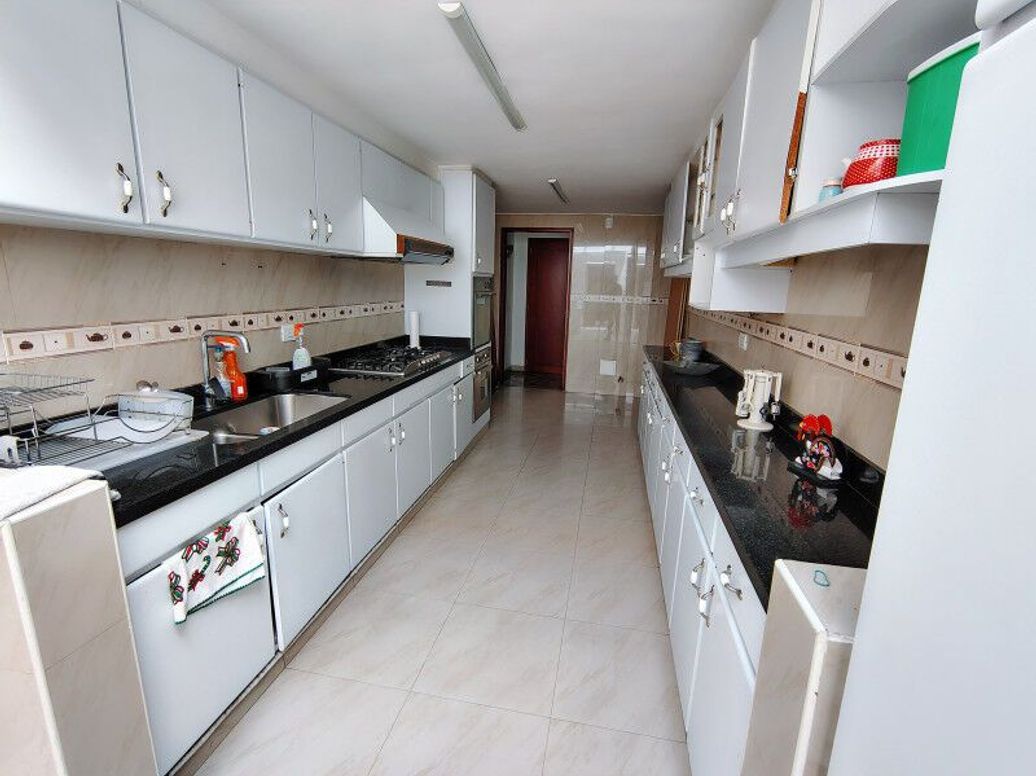 Casa de 4 alcobas en venta en Molinos Norte, Bogotá, 268 m² · foto 6 de 20
