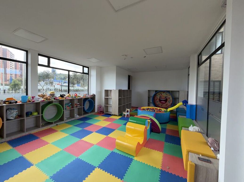 Apartamento de 2 alcobas en venta en San José De Bavaria, Bogotá, 65 m² · foto 4 de 20