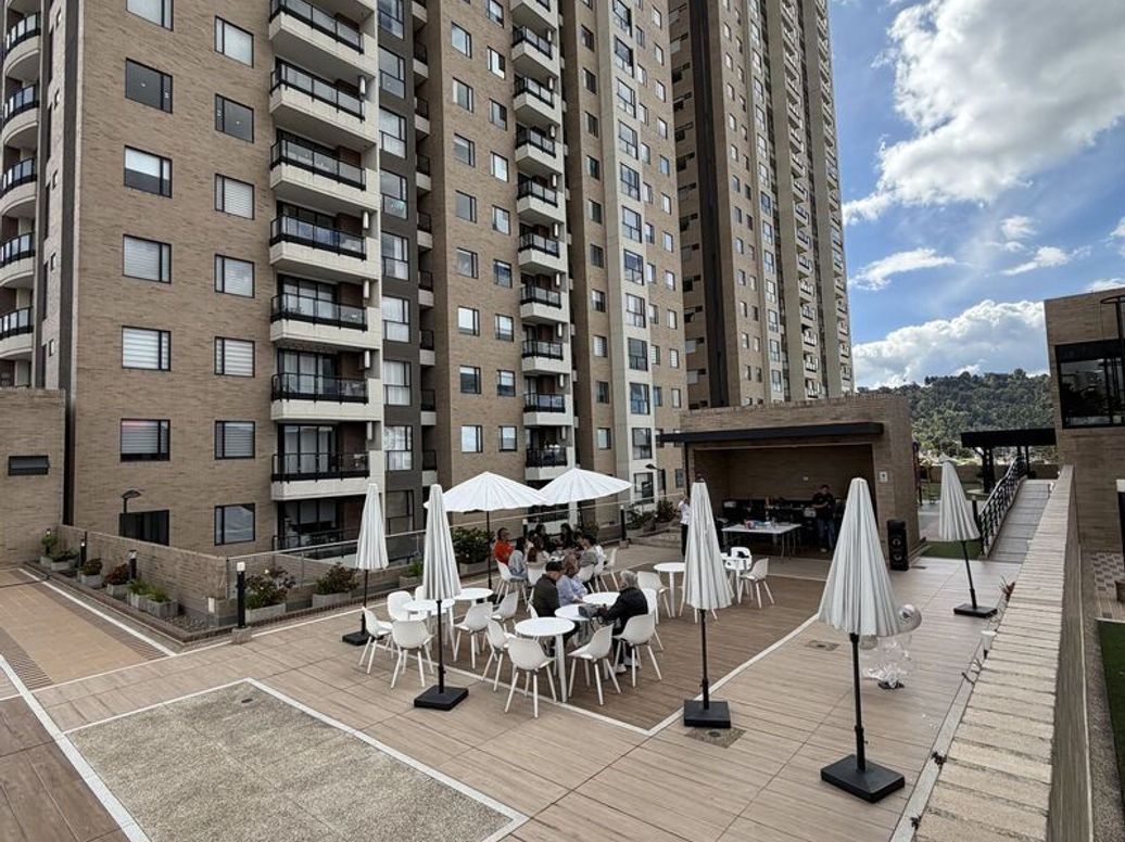 Apartamento de 2 alcobas en venta en San José De Bavaria, Bogotá, 65 m² · foto 20 de 20