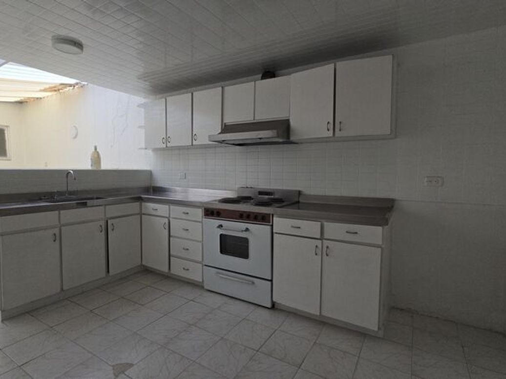 Casa de 4 alcobas en venta en Estoril, Bogotá, 345 m² · foto 12 de 20