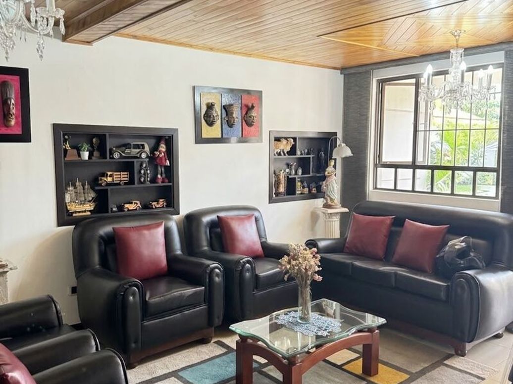 Casa de 5 alcobas en venta en La Alqueria, Bogotá, 365 m² · foto 7 de 13