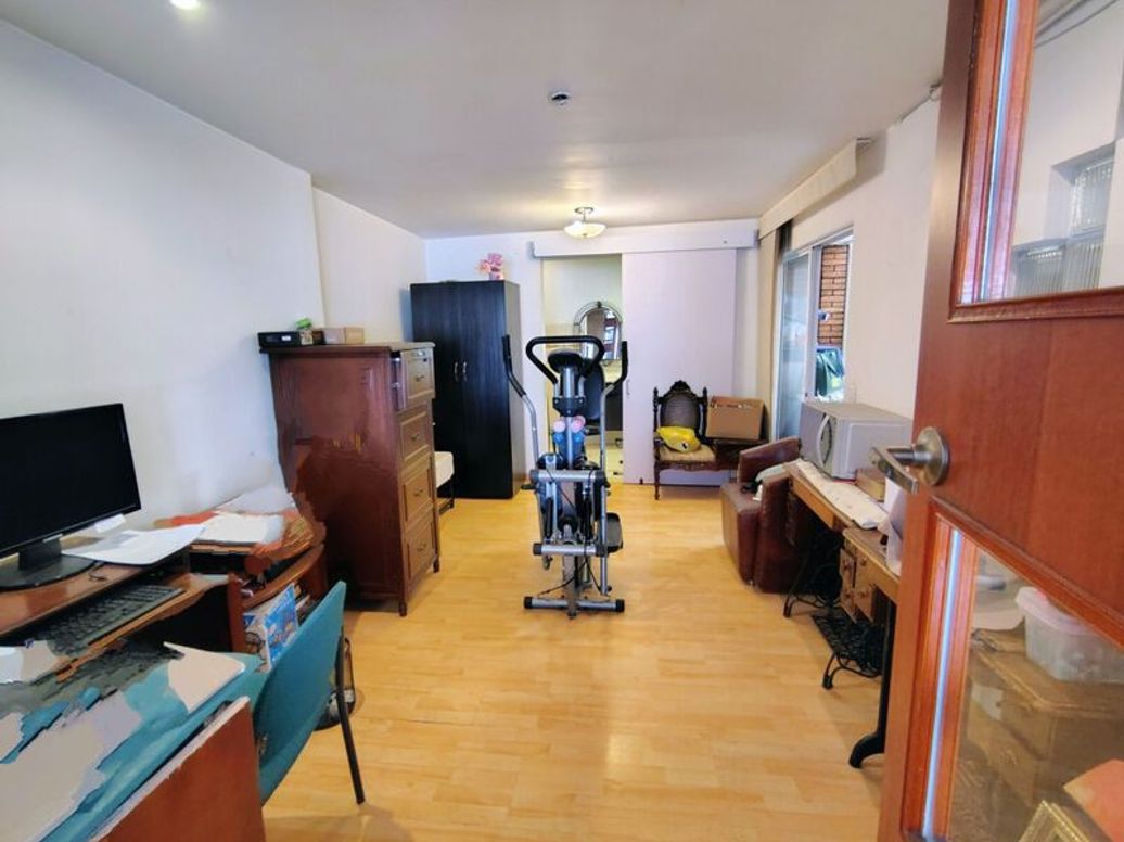 Casa de 8 alcobas en venta en Chapinero, Bogotá, 400 m² · foto 10 de 20
