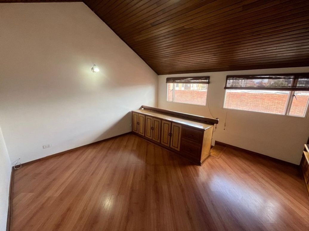 Apartamento de 2 alcobas en venta en Los Cedros Oriental, Bogotá, 80 m² · foto 8 de 16