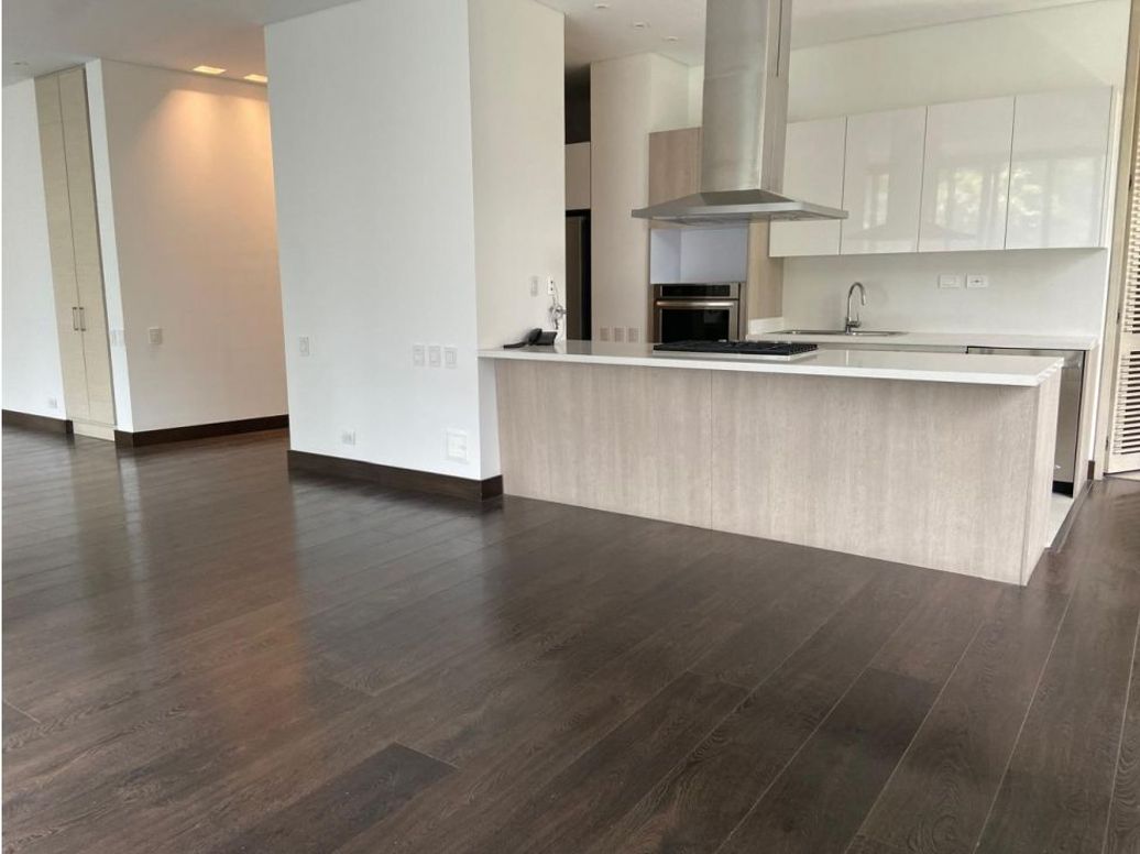 Apartamento de 2 alcobas en venta en La Cabrera, Bogotá, 189 m² · foto 5 de 9