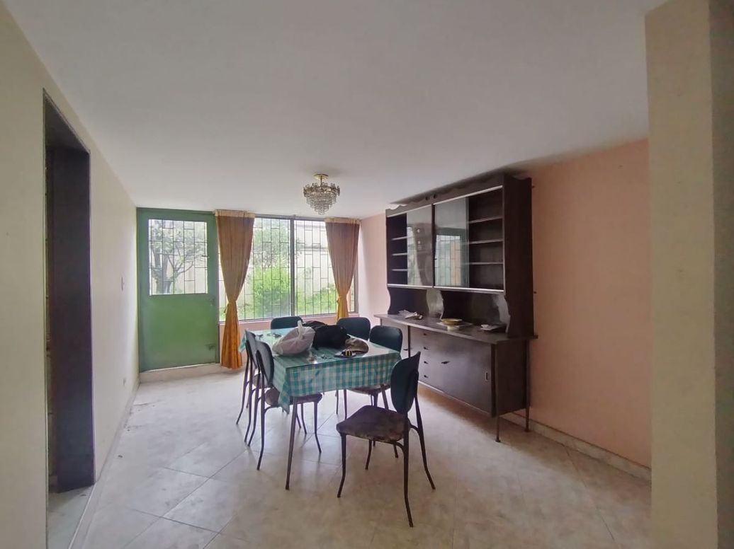 Casa de 5 alcobas en venta en Niza, Bogotá, 293 m² · foto 5 de 20