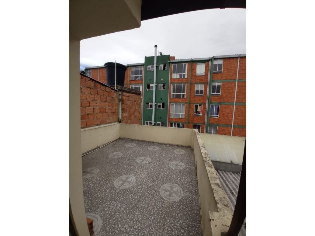 Casa de 3 alcobas en venta en Zarzamora, Bogotá, 170 m² · foto 19 de 20