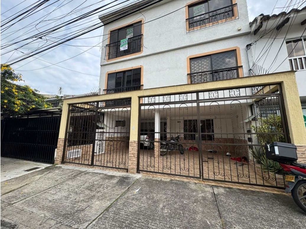 ARRIENDO APARTAMENTO EN  PAMPALINDA 3 PISO en Pampalinda