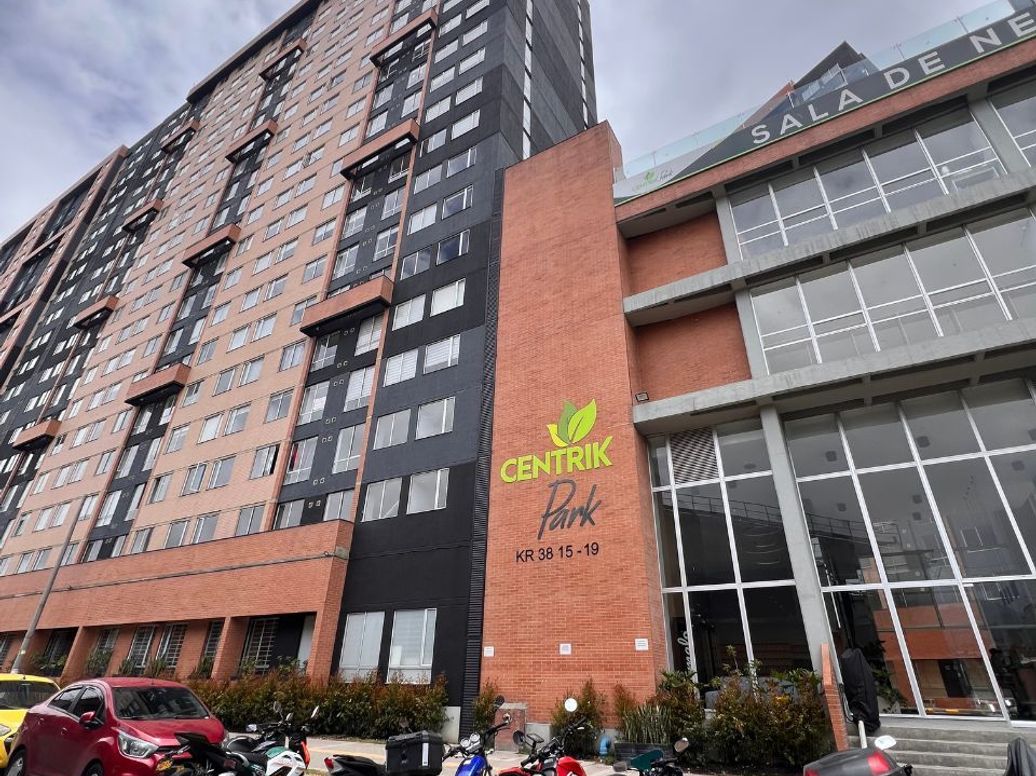 Apartamento de 1 alcoba en venta en Industrial Centenario, Bogotá, 30 m² · foto 2 de 18