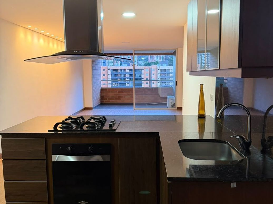 Apartamento en Arriendo o venta en Uribe Ángel, Comuna 3, Envigado en Uribe Angel