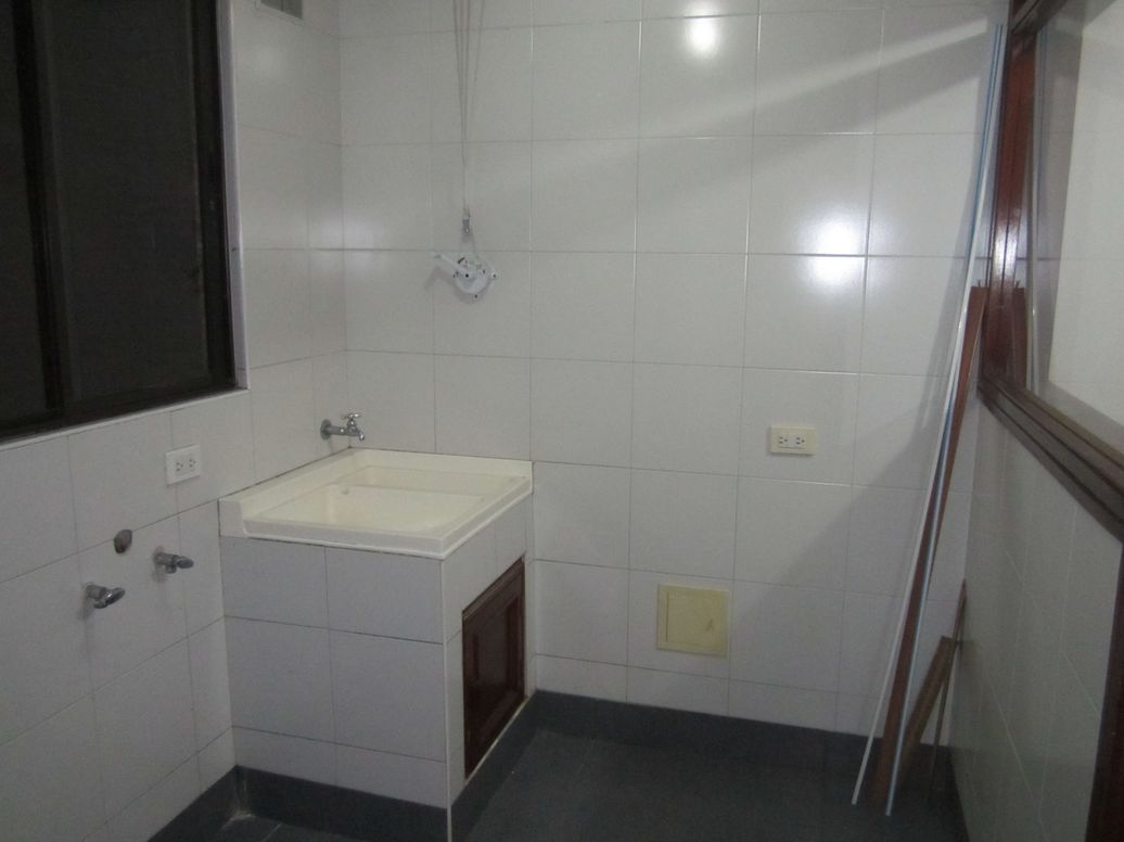 Apartamento de 3 alcobas en venta en Country Club, Bogotá, 152 m² · foto 19 de 20