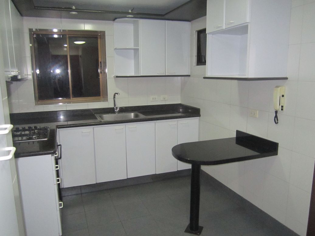 Apartamento de 3 alcobas en venta en Country Club, Bogotá, 152 m² · foto 12 de 20