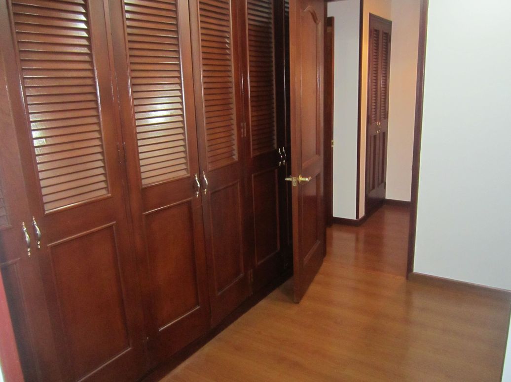 Apartamento de 3 alcobas en venta en Country Club, Bogotá, 152 m² · foto 13 de 20