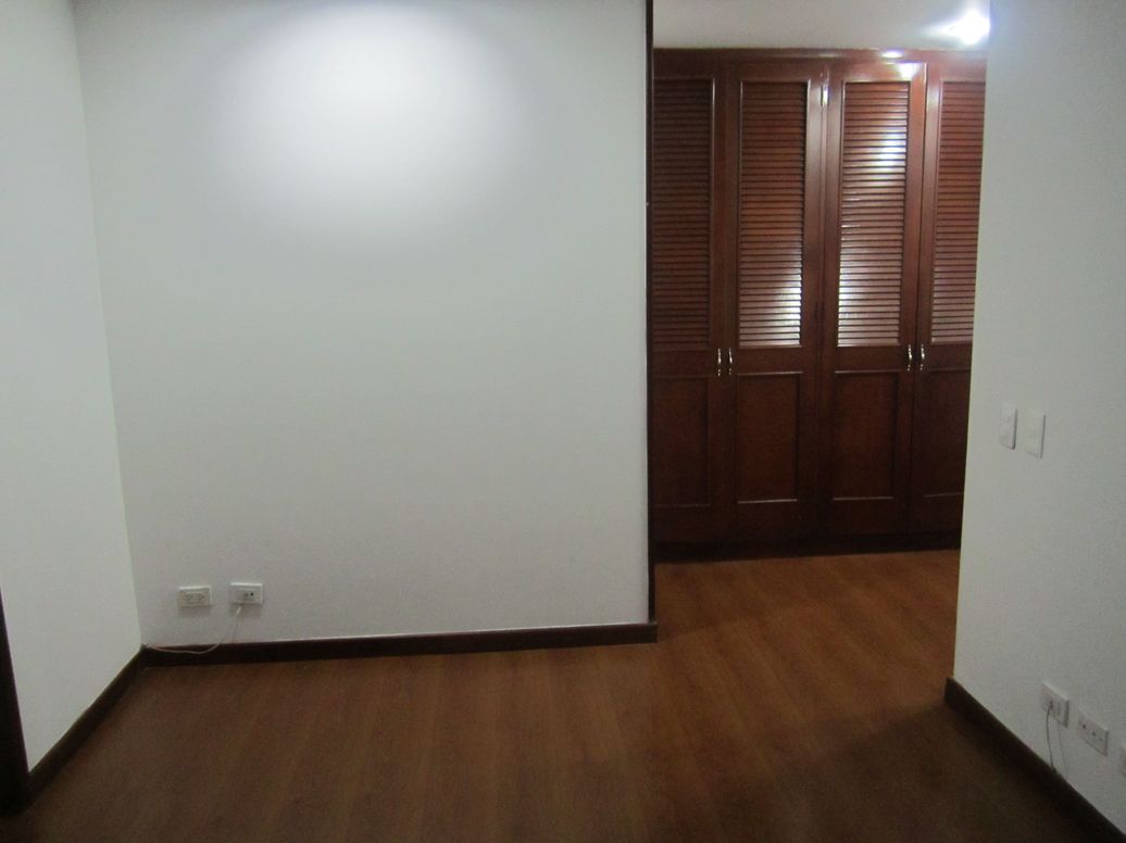 Apartamento de 3 alcobas en venta en Country Club, Bogotá, 152 m² · foto 8 de 20