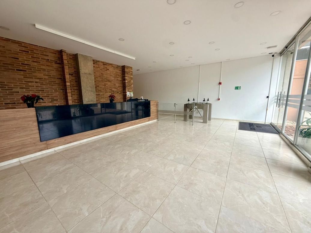 Apartaestudio en venta en Santa Teresa, Bogotá, 37 m² · foto 2 de 15