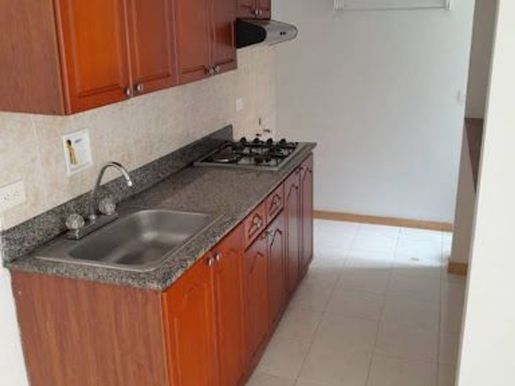 ARRIENDO de APARTAESTUDIO en LA LOMA DEL INDIO, Medellín en Asomadera No 1
