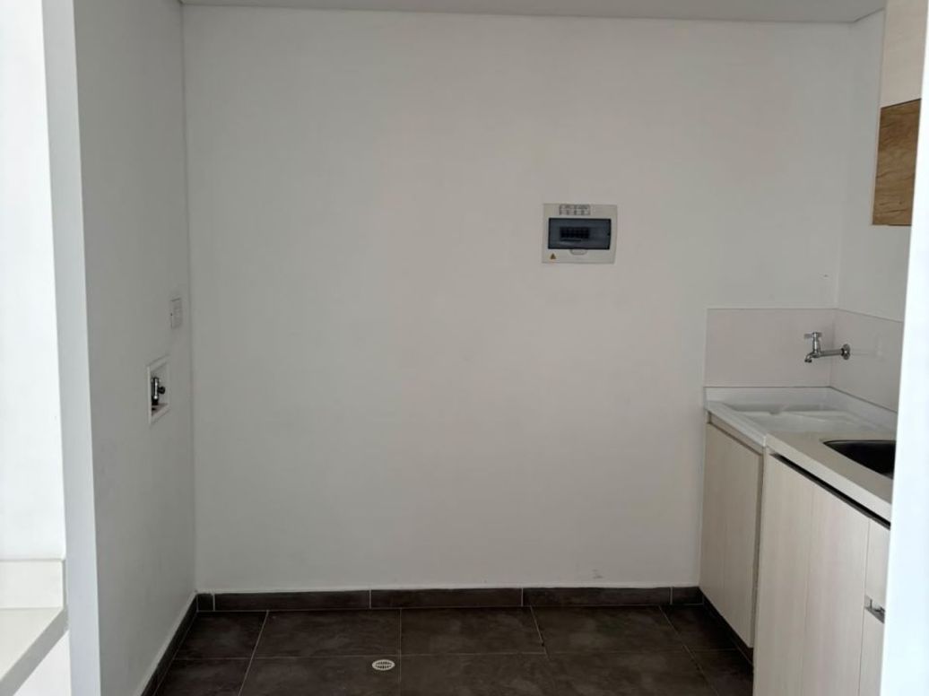 Apartaestudio en venta en Acacias Usaquen, Bogotá, 44 m² · foto 5 de 8