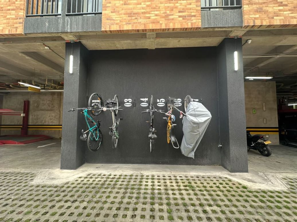 Apartamento de 1 alcoba en venta en La Castellana, Bogotá, 16 m² · foto 13 de 20