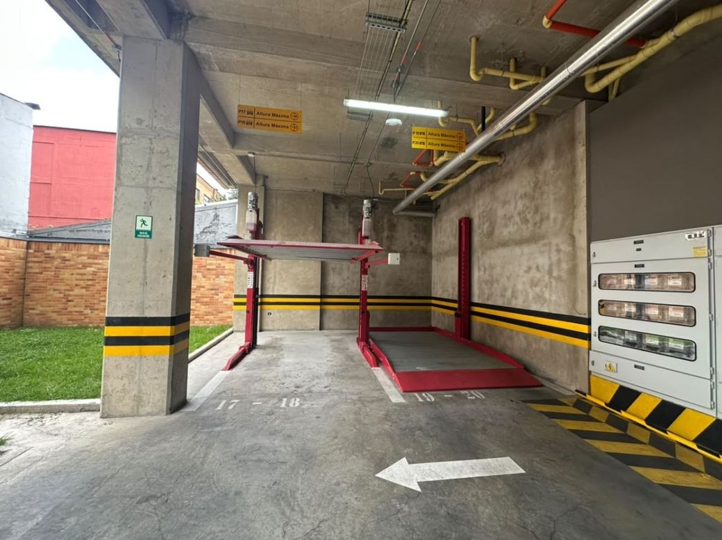 Apartamento de 1 alcoba en venta en La Castellana, Bogotá, 16 m² · foto 15 de 20