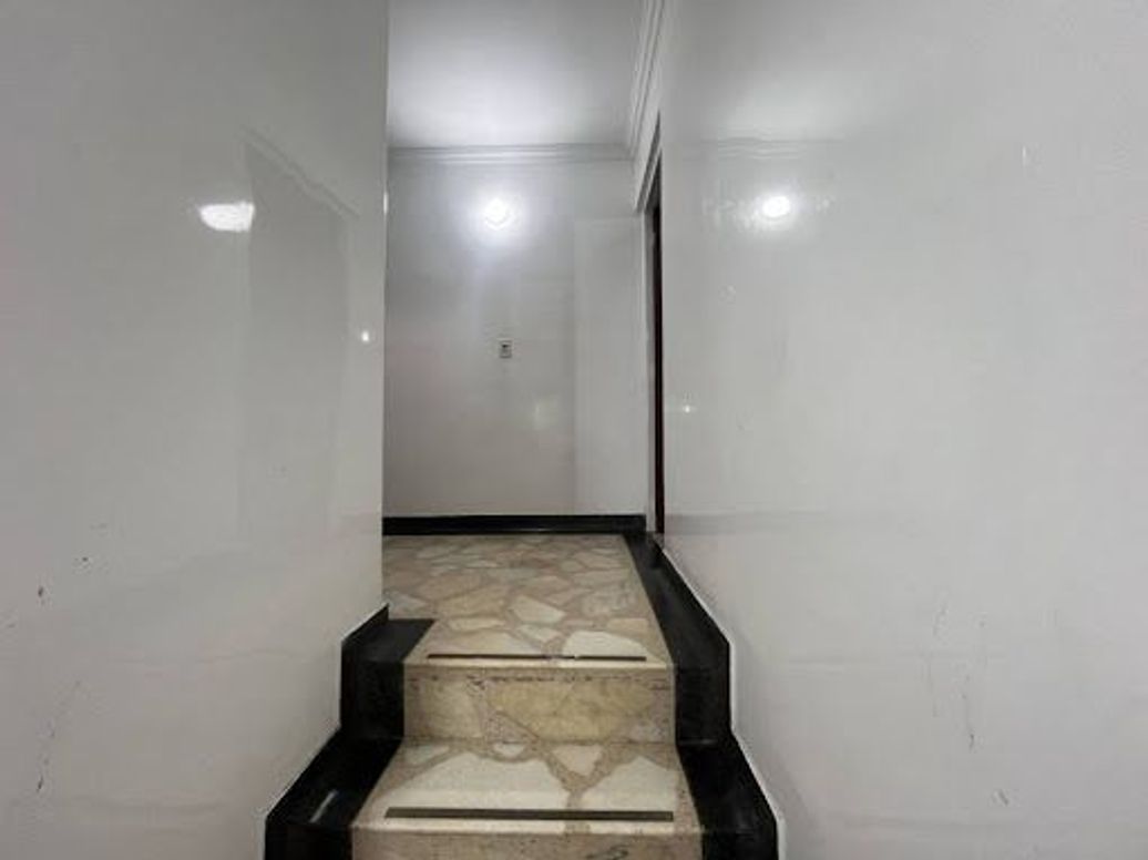 Casa de 5 alcobas en venta en Americas Occidental, Bogotá, 248 m² · foto 13 de 20