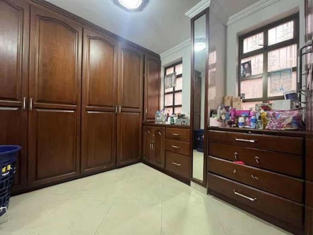 Casa de 5 alcobas en venta en Americas Occidental, Bogotá, 248 m² · foto 19 de 20