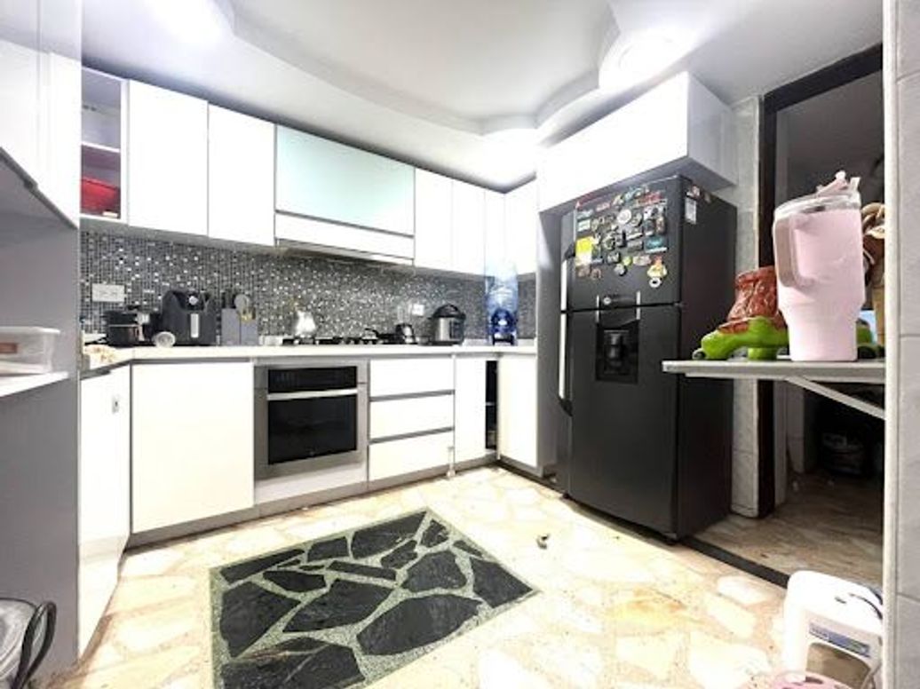 Casa de 5 alcobas en venta en Americas Occidental, Bogotá, 248 m² · foto 9 de 20