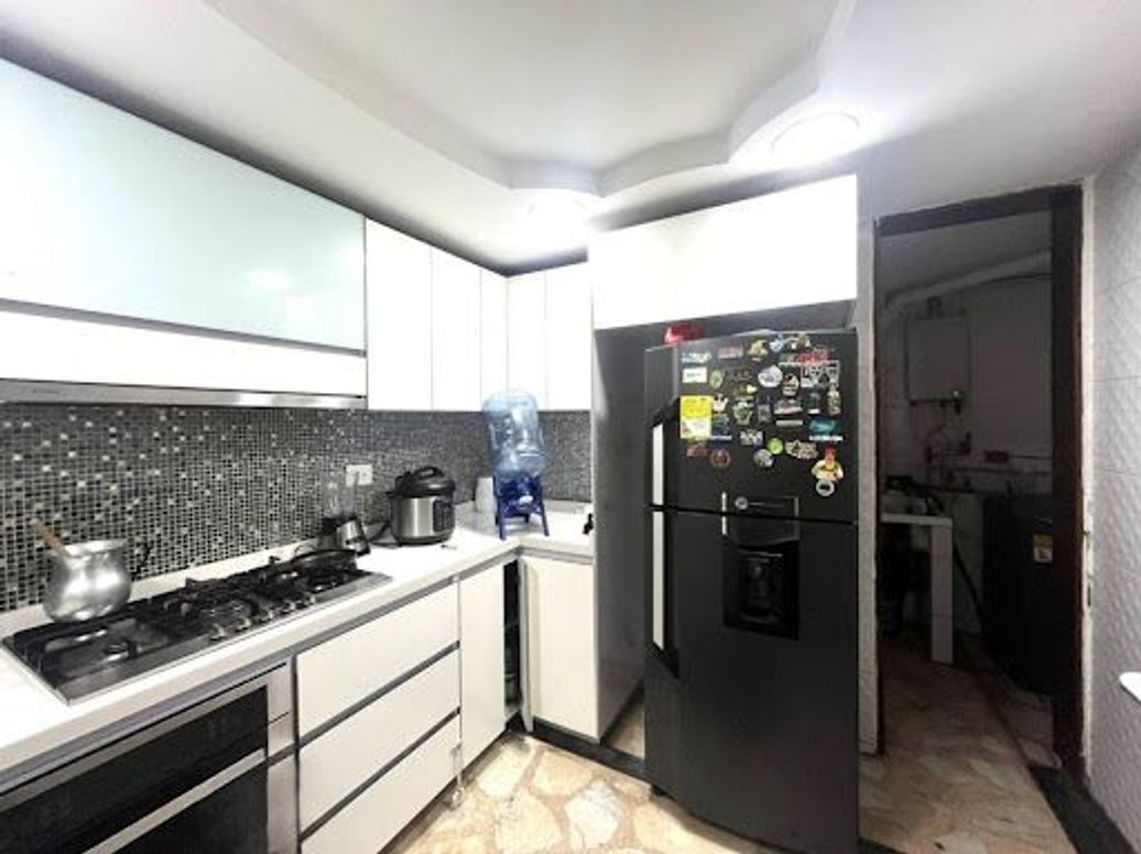 Casa de 5 alcobas en venta en Americas Occidental, Bogotá, 248 m² · foto 10 de 20