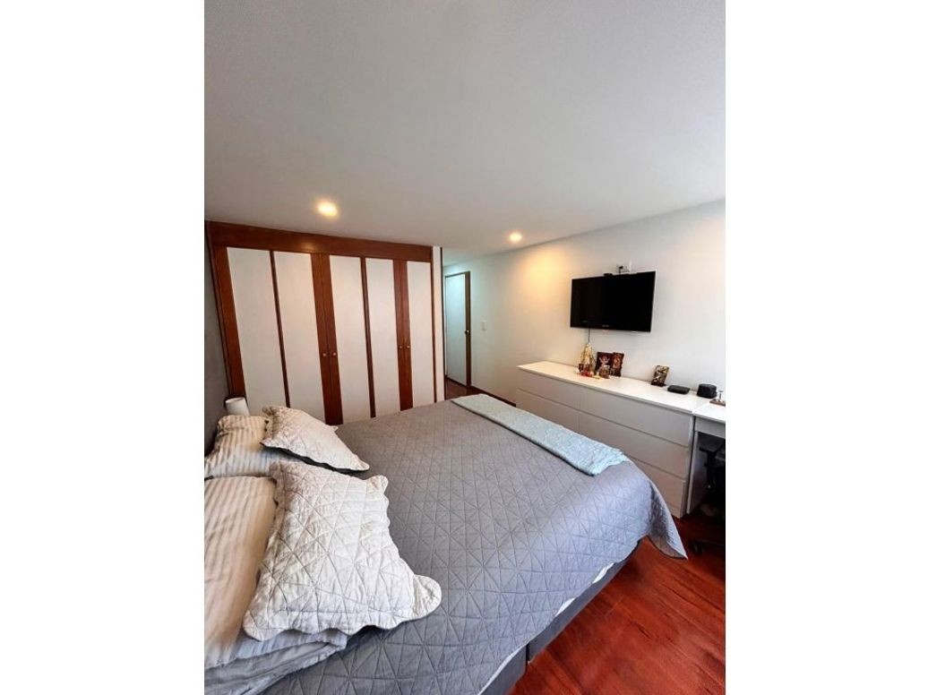 Apartamento de 3 alcobas en venta en Cedritos, Bogotá, 75 m² · foto 8 de 19