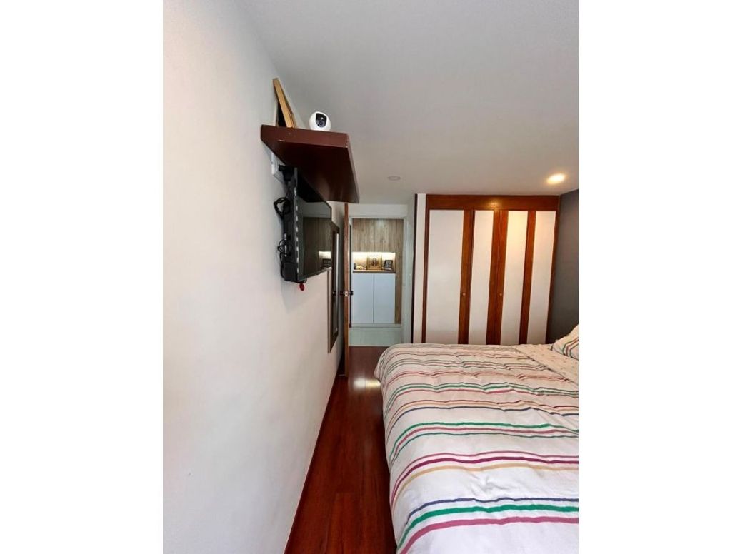Apartamento de 3 alcobas en venta en Cedritos, Bogotá, 75 m² · foto 9 de 19