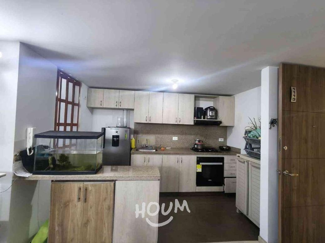 Apartamento de 3 alcobas en venta en El Dorado, Bogotá, 76 m² · foto 3 de 20