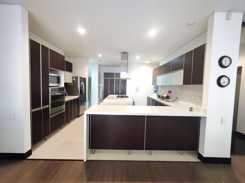 Apartamento en arriendo en Los Alpes, Bogotá · foto 7 de 17