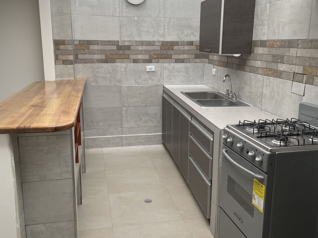 Apartaestudio en arriendo en La Perseverancia, Bogotá, 25 m² · foto 2 de 12