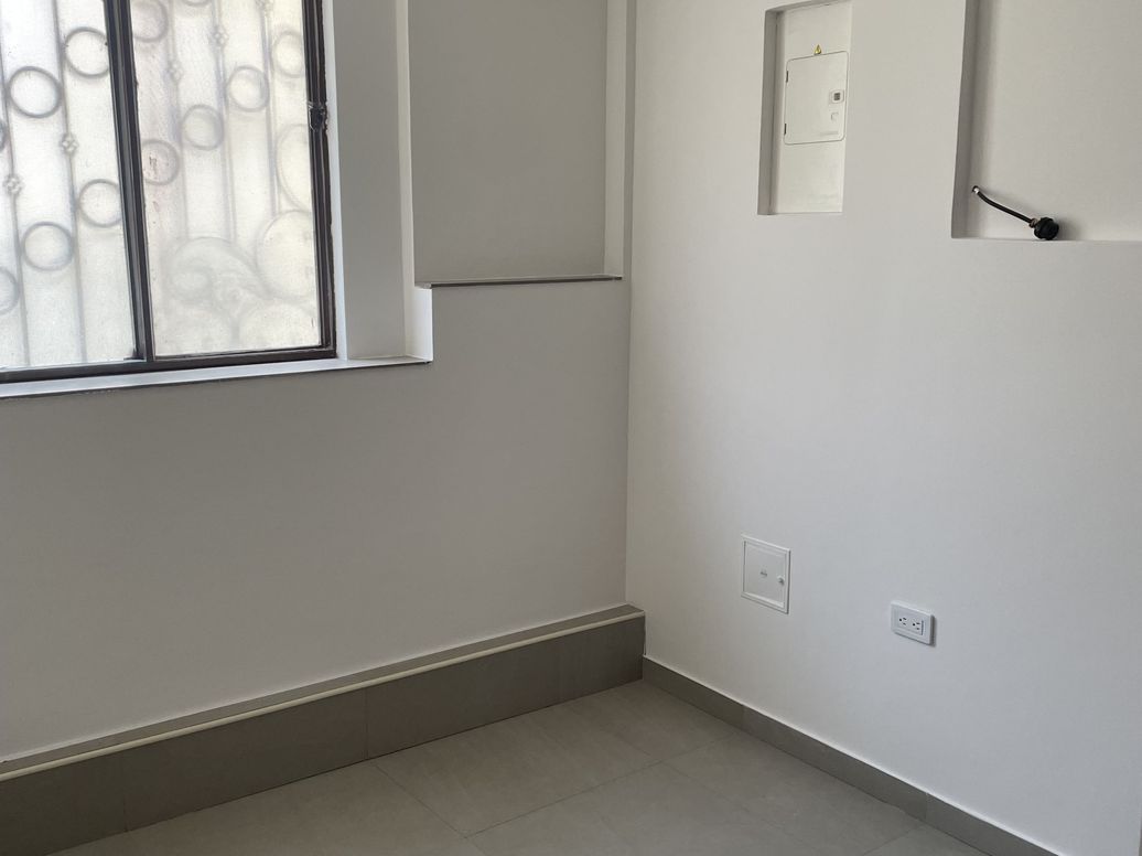 Apartaestudio en arriendo en La Perseverancia, Bogotá, 25 m² · foto 7 de 12