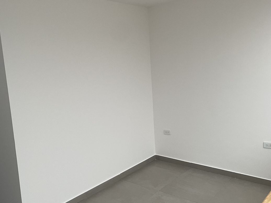 Apartaestudio en arriendo en La Perseverancia, Bogotá, 25 m² · foto 8 de 12