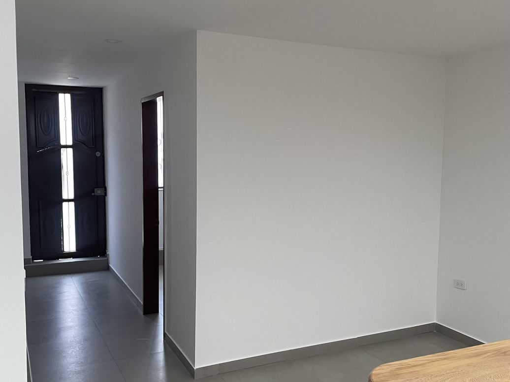Apartaestudio en arriendo en La Perseverancia, Bogotá, 25 m² · foto 10 de 12