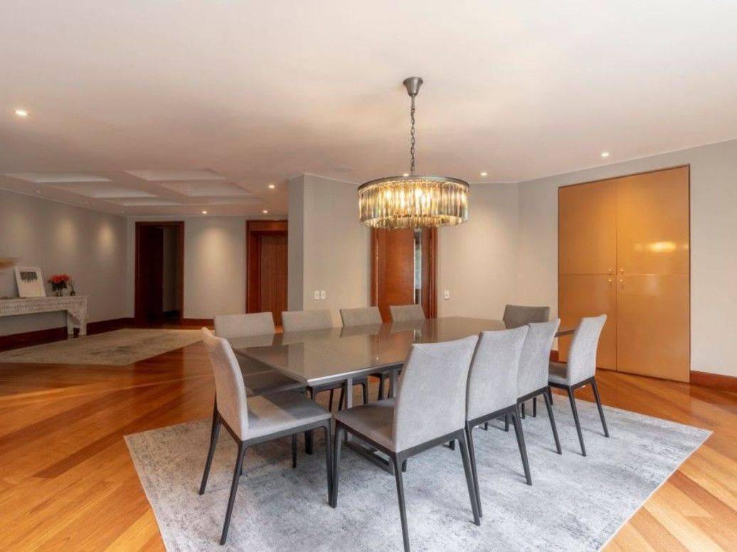 Apartamento de 4 alcobas en arriendo en Chicó Norte, Bogotá, 400 m² · foto 6 de 20