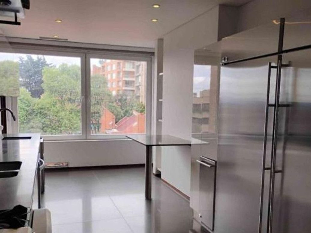 Apartamento de 3 alcobas en venta en Los Rosales, Bogotá, 352 m² · foto 8 de 20