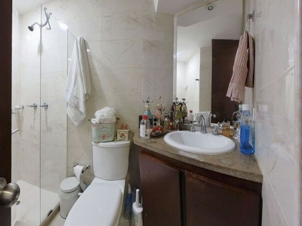 Apartamento de 3 alcobas en venta en Santa Barbara Occidental, Bogotá, 125 m² · foto 16 de 20