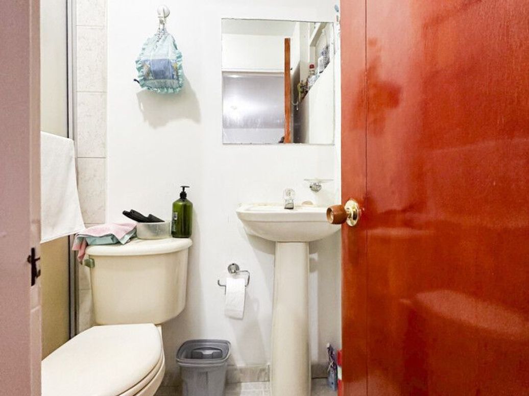 Casa de 5 alcobas en venta en Los Nogales, Bogotá, 210 m² · foto 18 de 20