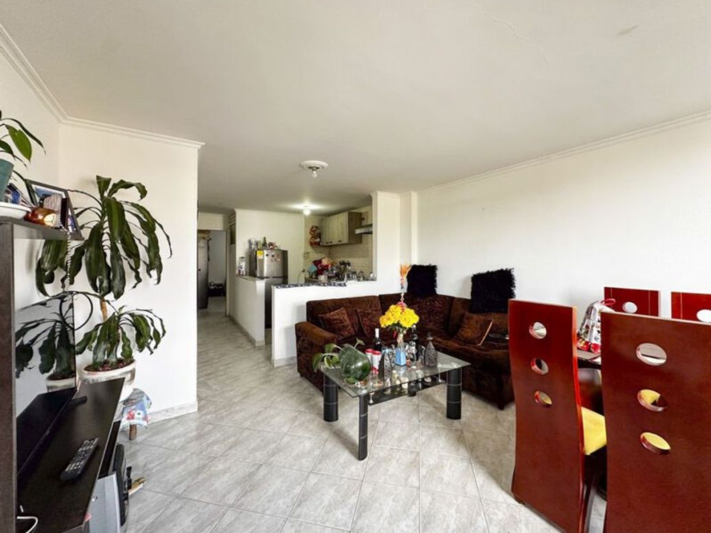 Casa de 5 alcobas en venta en Los Nogales, Bogotá, 210 m² · foto 6 de 20